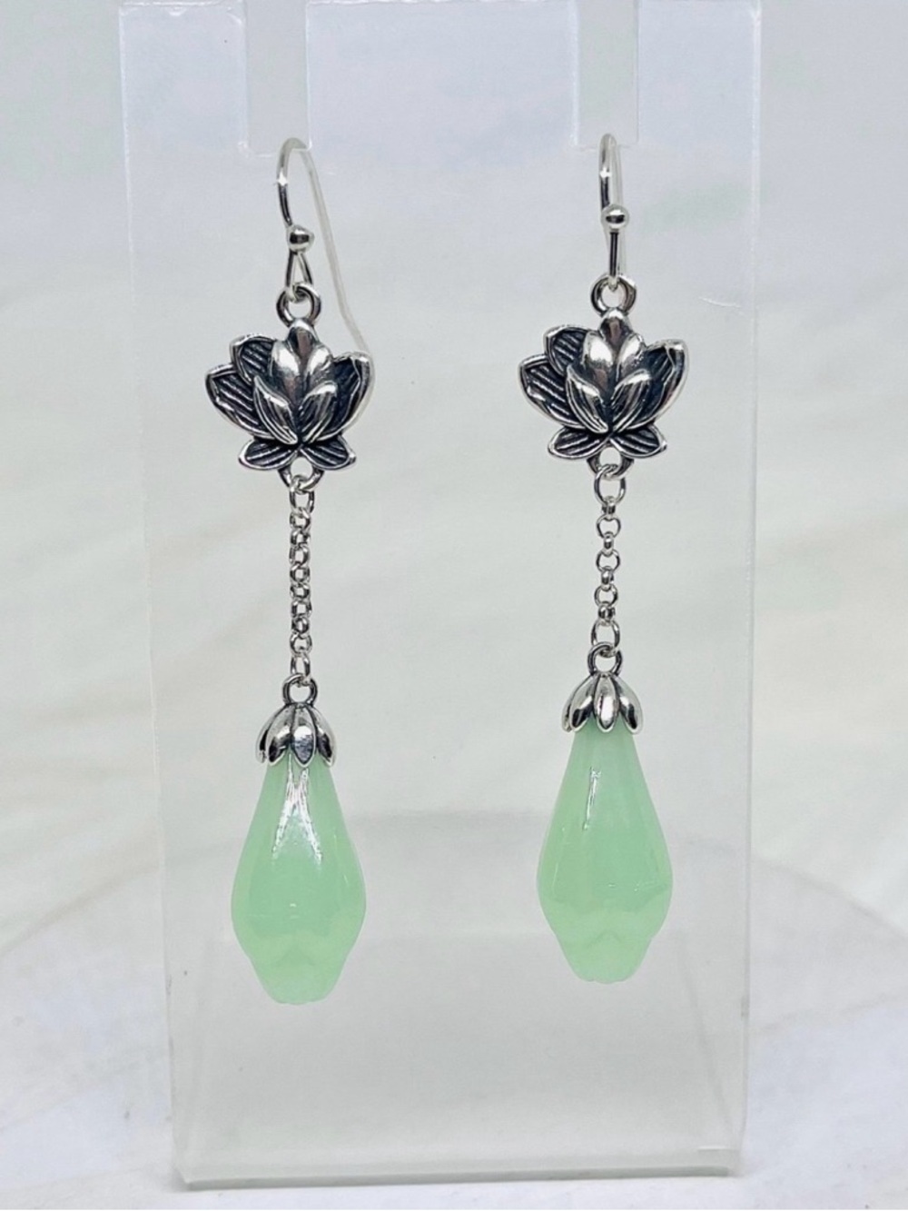 Silver tone Lotus Classical Retro Dangle Earrings